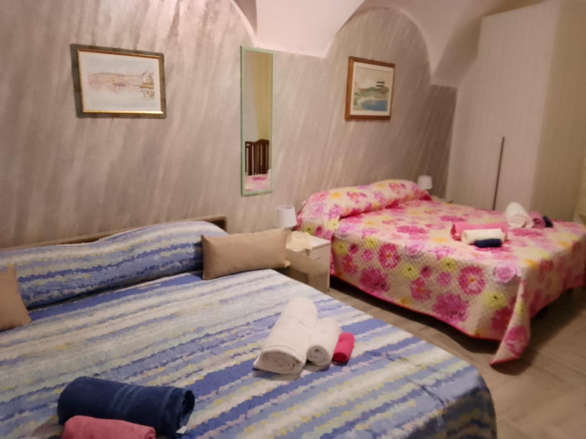 Casa Vacanze Su Sorighe. Bosa Luaran gambar